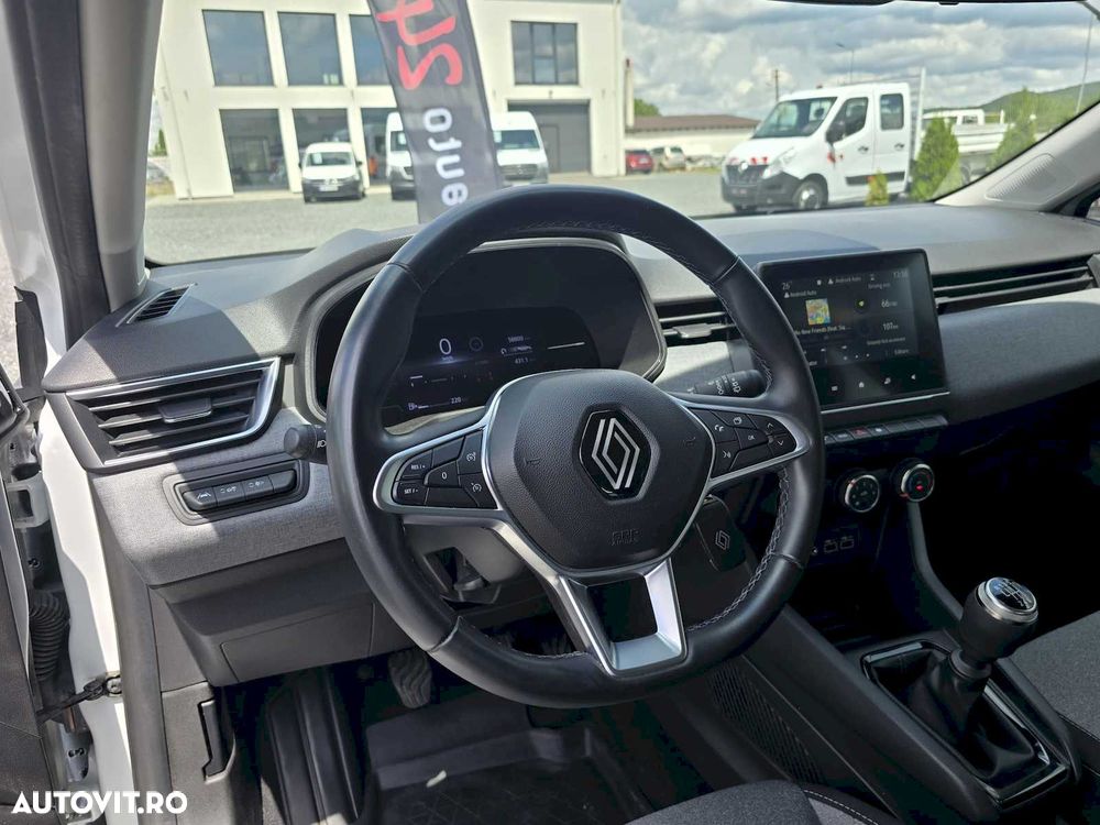 Renault Clio BLUE dCi 100 EVOLUTION - 23