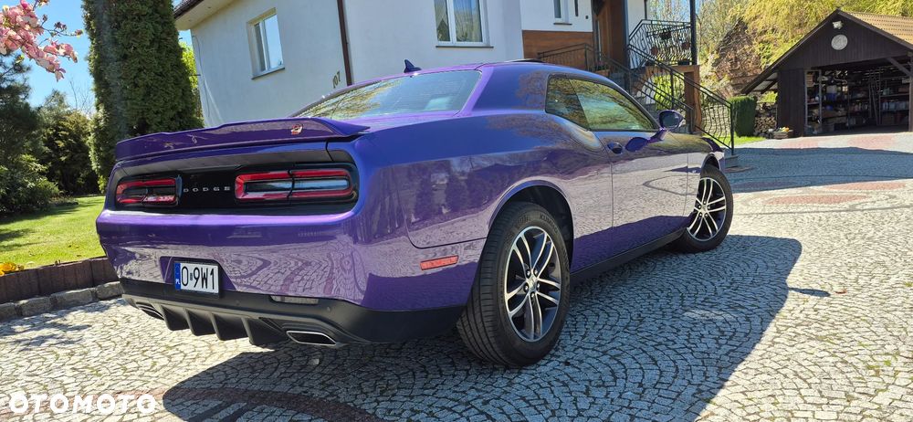 Dodge Challenger - 14