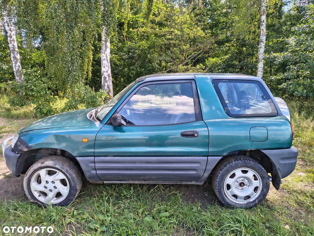 Toyota RAV4 - 1