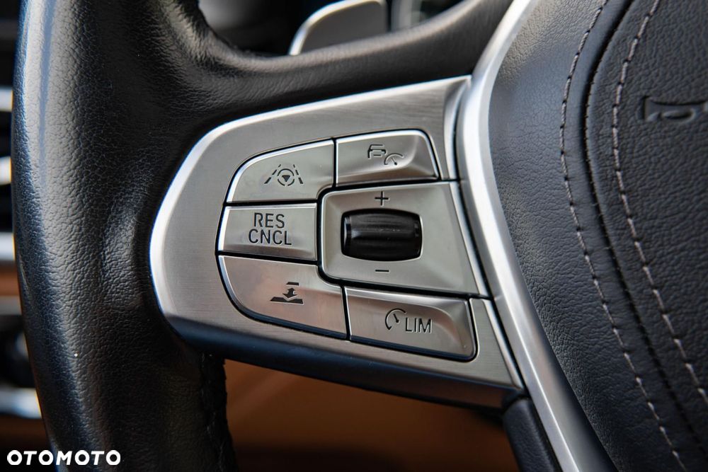 BMW Seria 7 740Li xDrive - 20
