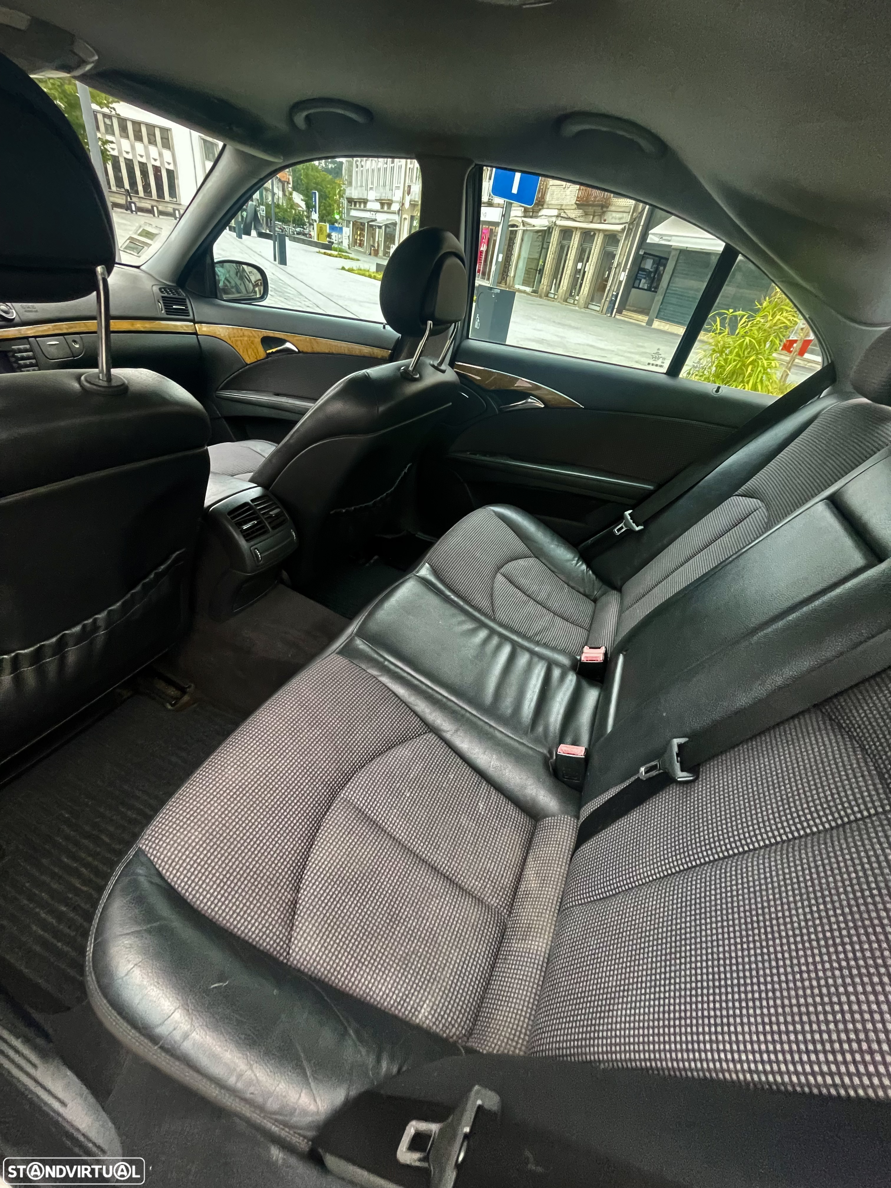 Mercedes-Benz E 220 CDi Avantgarde - 7
