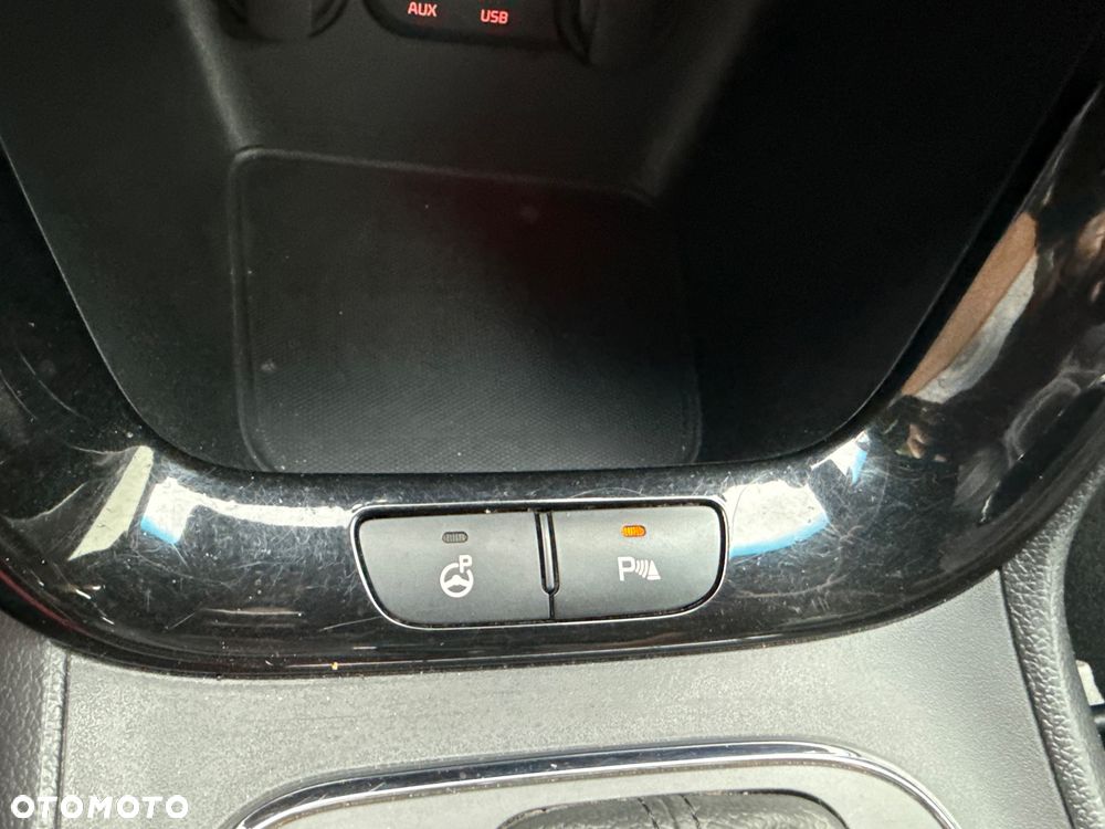 Kia Ceed - 21