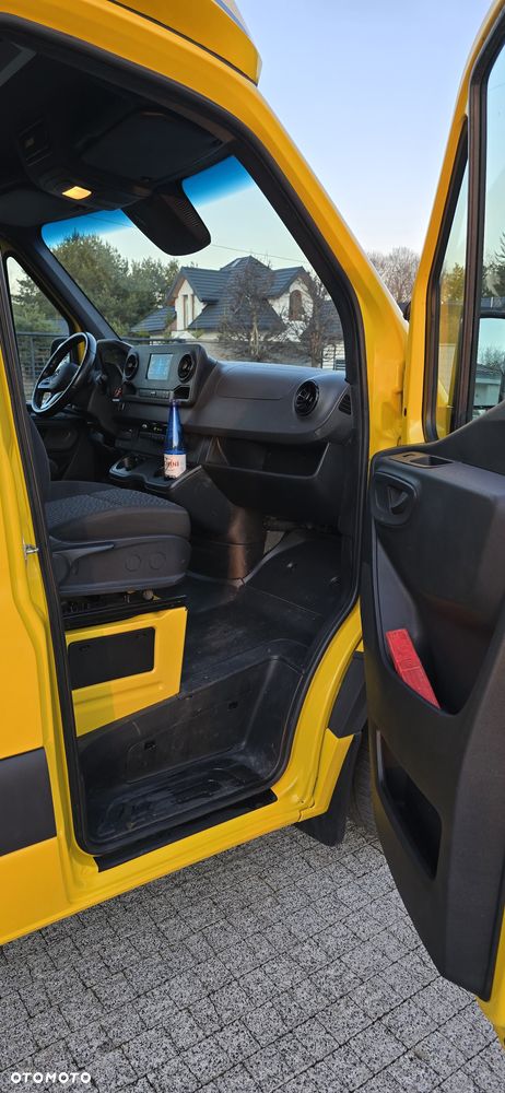 Mercedes-Benz Sprinter - 8