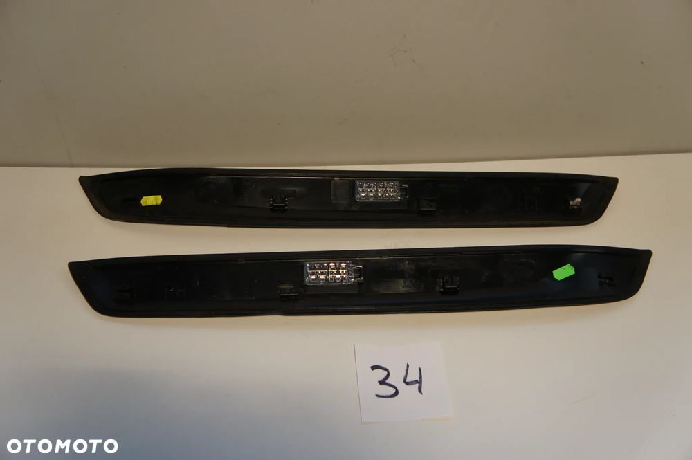 NR 34 Nakładki Listwy na progi przód BMW X1 E84 2990843 - 3