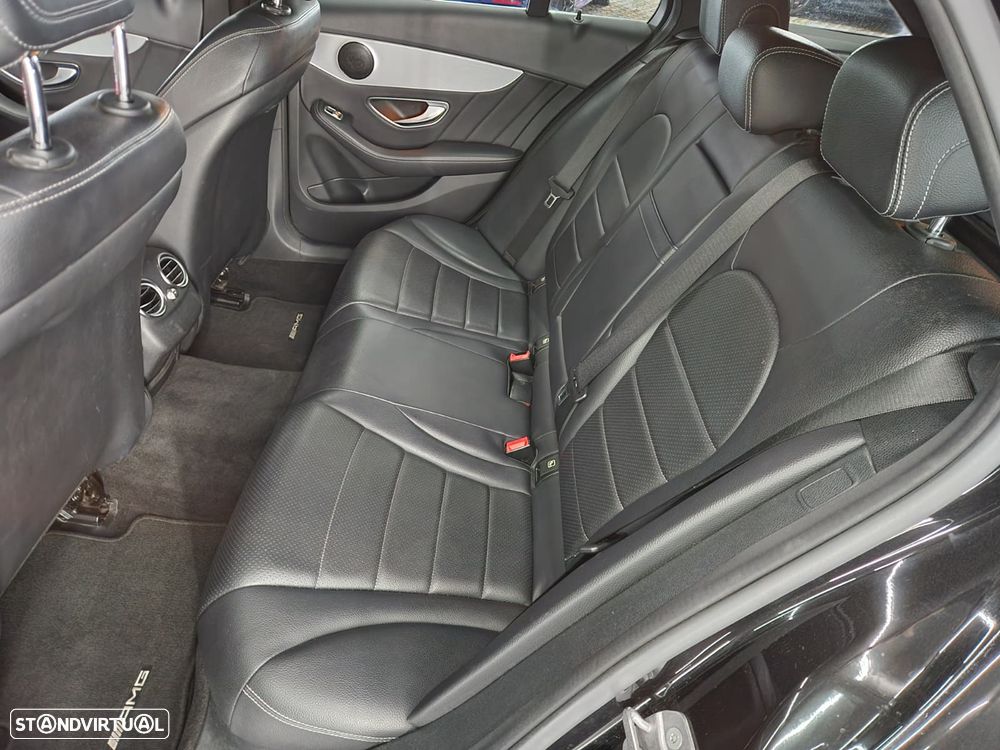 Mercedes-Benz C 300 h AMG Line - 11