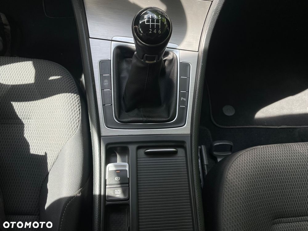 Volkswagen Golf 2.0 TDI (BlueMotion Technology) Comfortline - 10