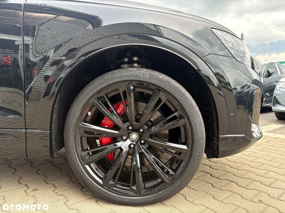 Audi SQ8 - 8