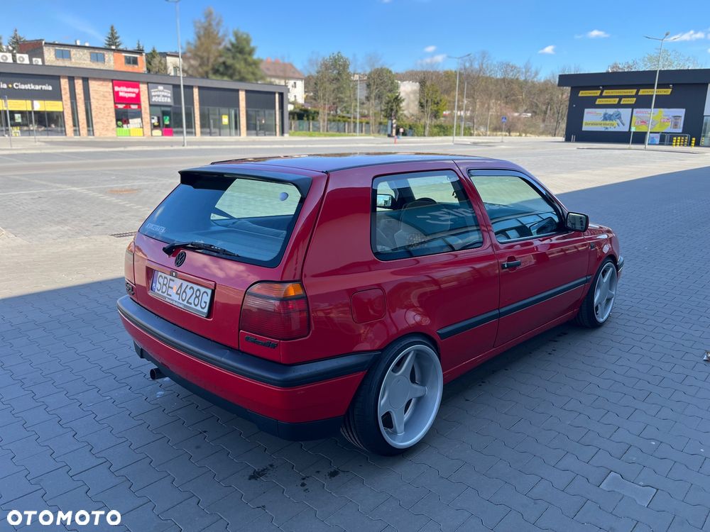Volkswagen Golf 1.8 GL - 2