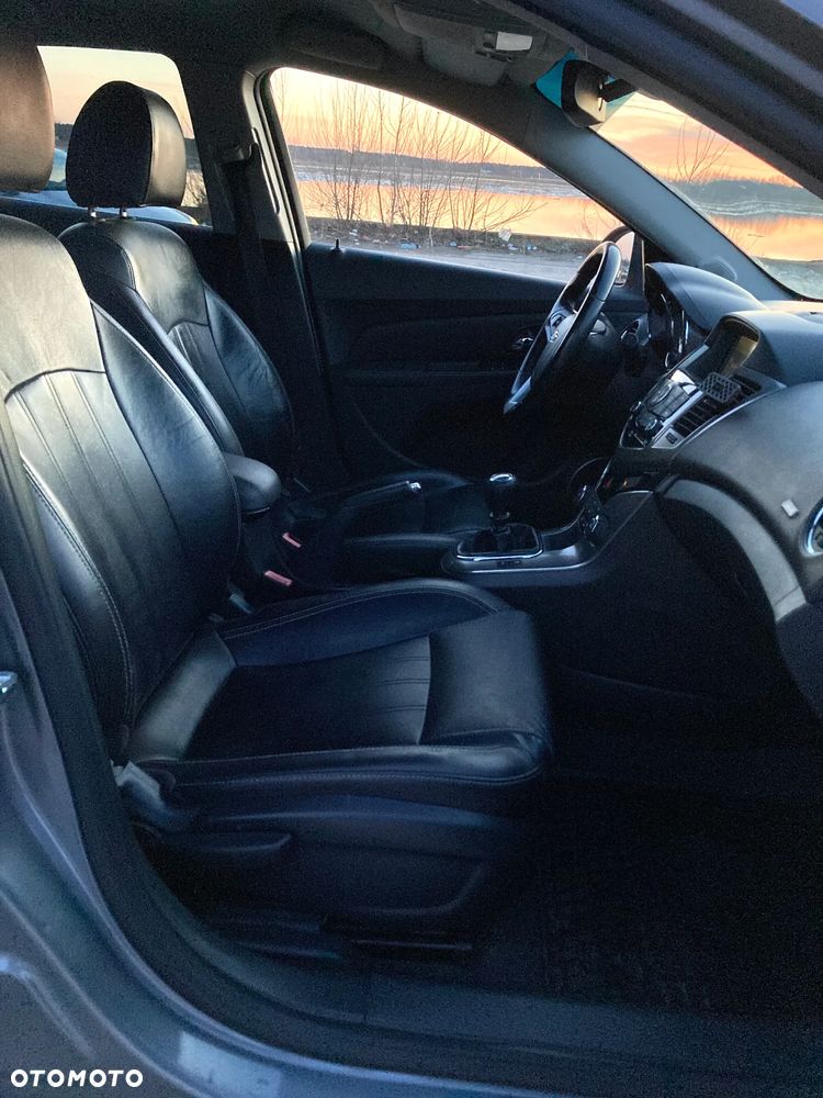 Chevrolet Cruze - 19