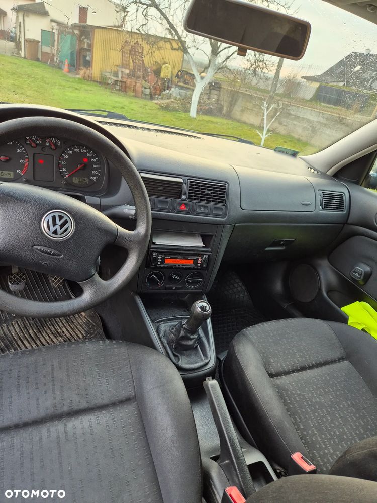 Volkswagen Golf 1.4 Basis - 3
