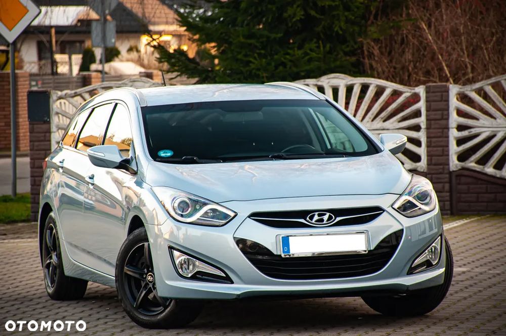 Hyundai i40 i40cw 1.6 Fifa World Cup Edition - 1