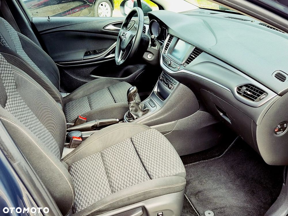 Opel Astra 1.4 Turbo Business - 20