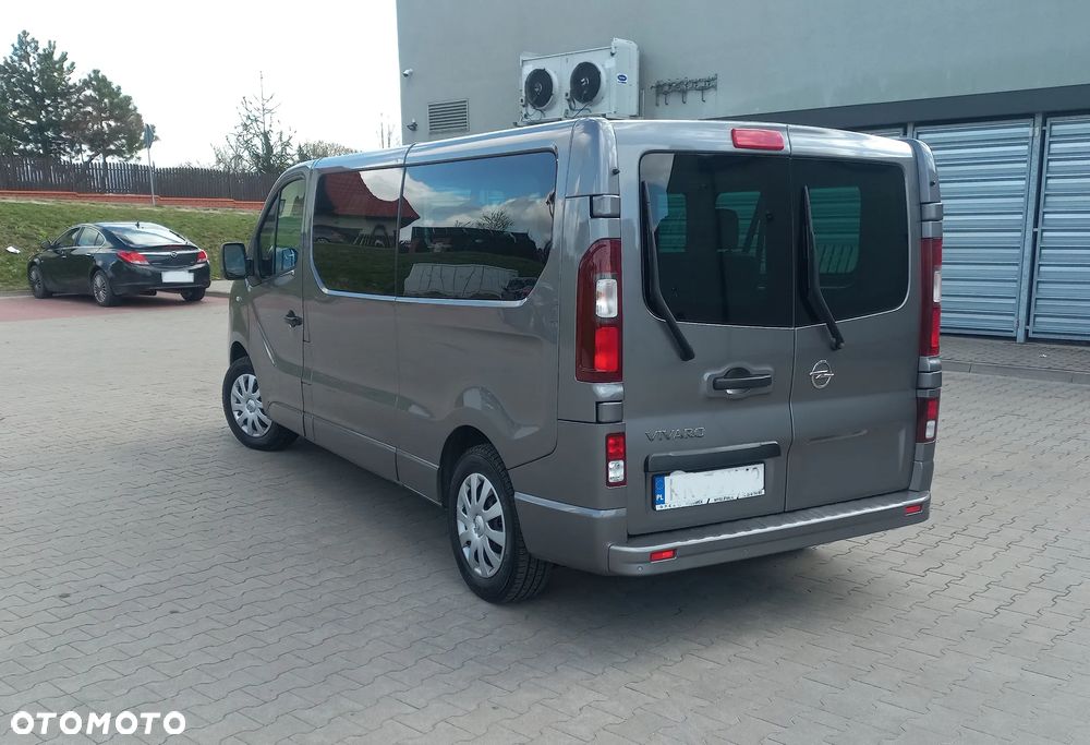 Opel Vivaro L2H1 2,9t Elegance Business - 32