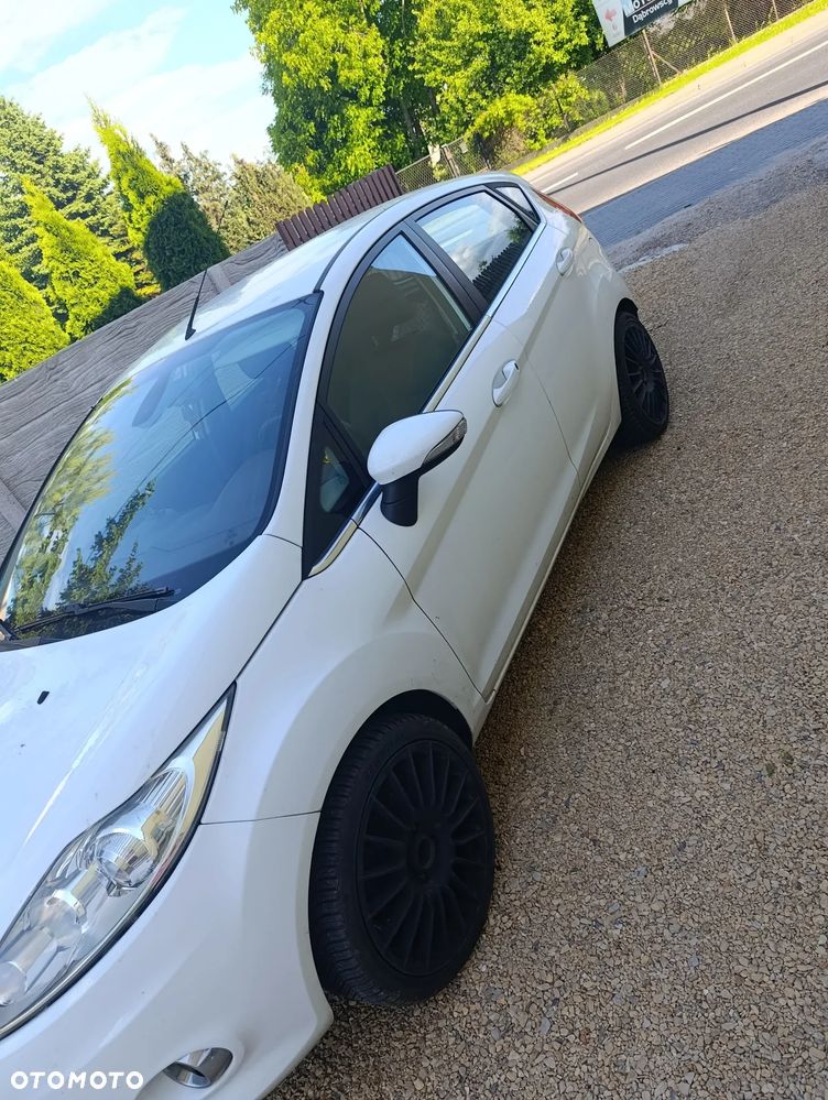 Ford Fiesta 1.4 Ghia - 4