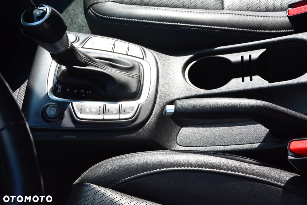 Hyundai Kona 1.6 T-GDI DCT 4WD Premium - 29