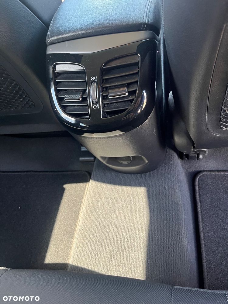 Hyundai i40 Kombi 1.7 CRDi Premium - 27