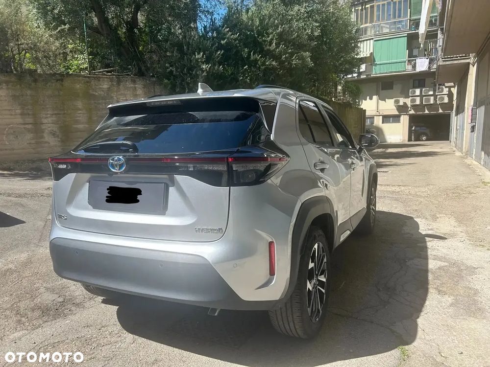 Toyota Yaris - 4
