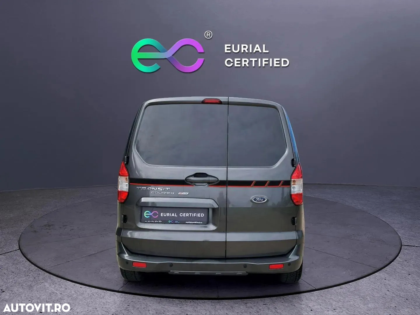 Ford Transit Courier - 9