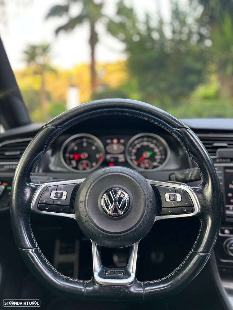 VW Golf 2.0 TDi GTD DSG - 16
