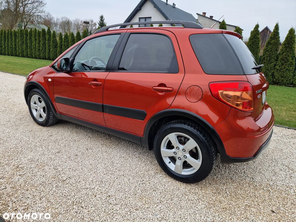 Suzuki SX4 1.6 VVT Streetline 4x2 Club - 25
