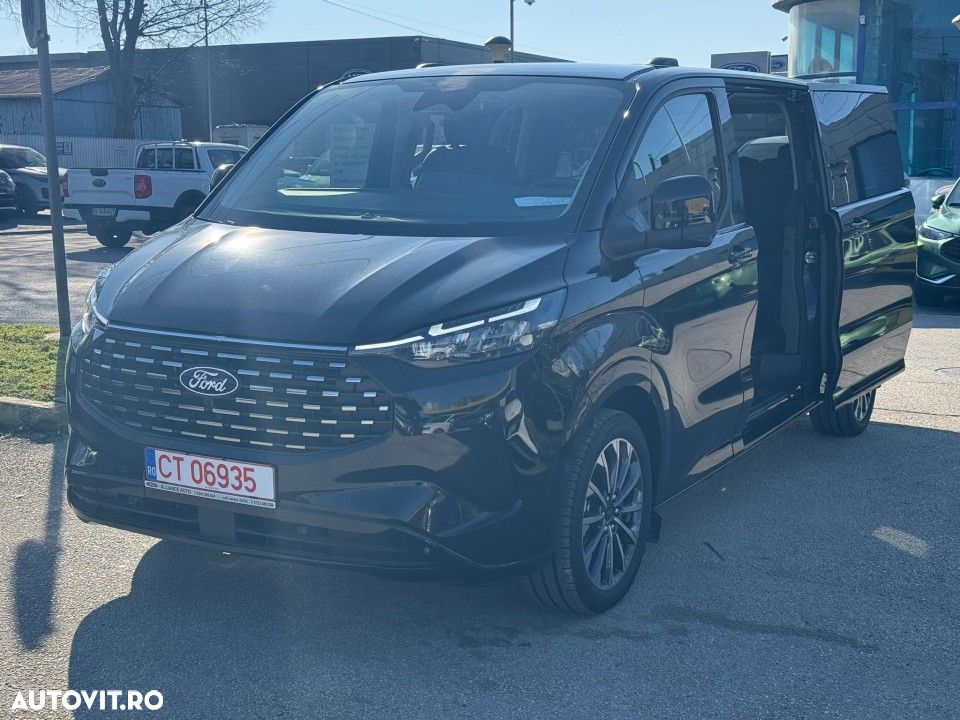 Ford Tourneo Custom - 5