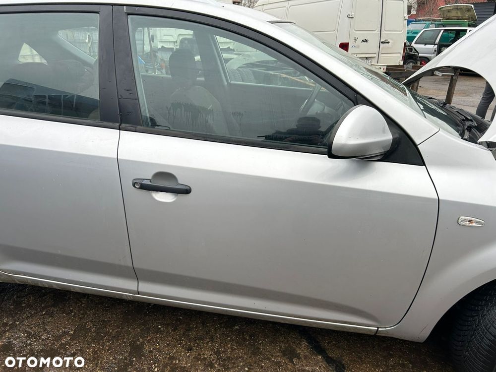 DRZWI KOMPLETNE PRAWY PRZÓD KIA CEED I 9S - 11