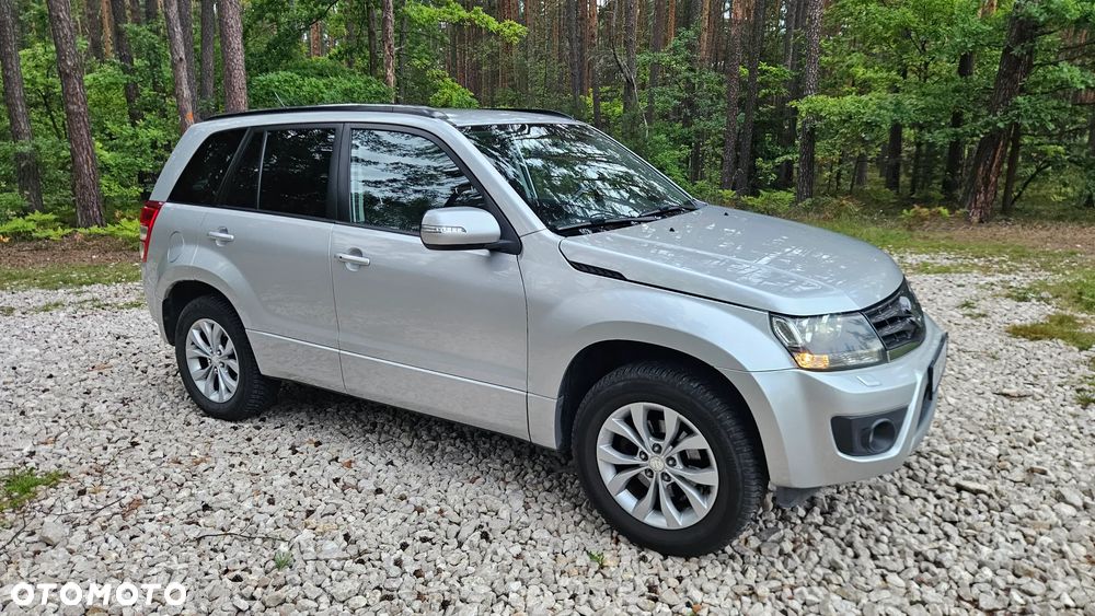 Suzuki Grand Vitara 2.4 Premium EU5 - 9