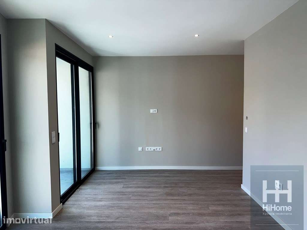 T0 no Edifício Prestige City Center em Machico - Grande imagem: 4/21