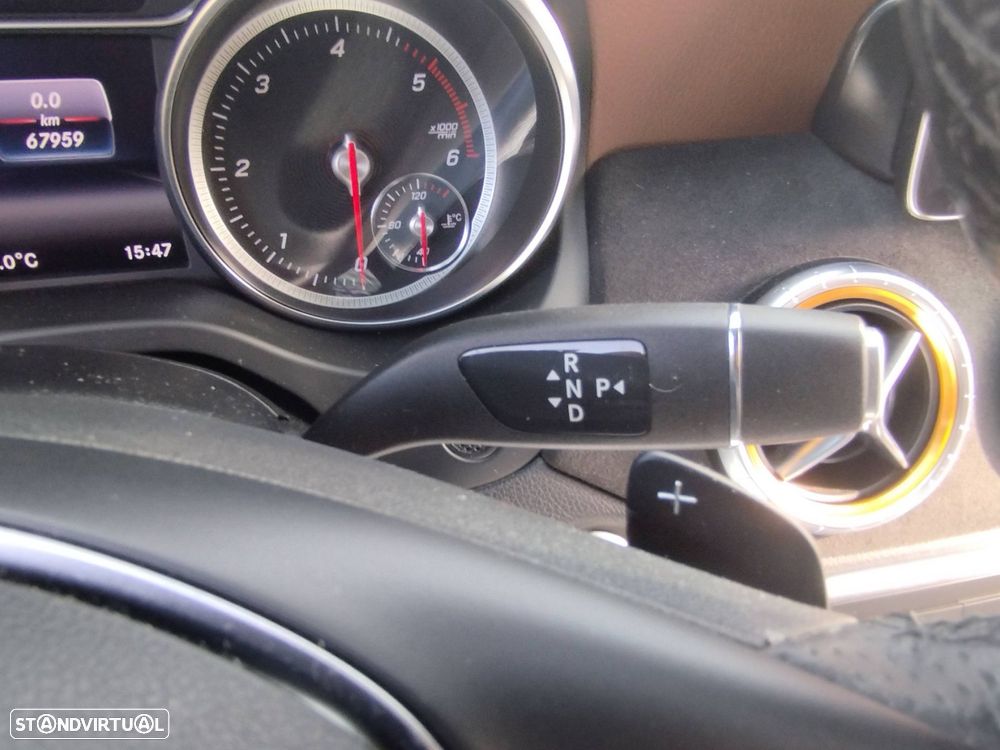 Mercedes-Benz CLA 180 d Aut. - 11