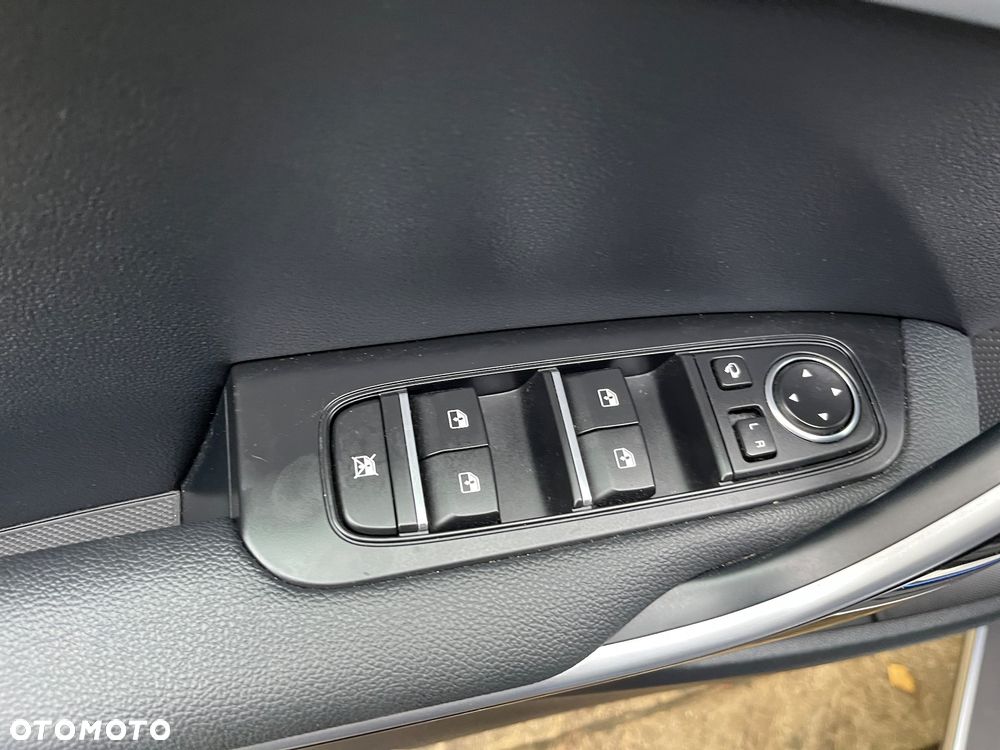 Kia XCeed 1.5 T-GDI Business Line DCT - 16