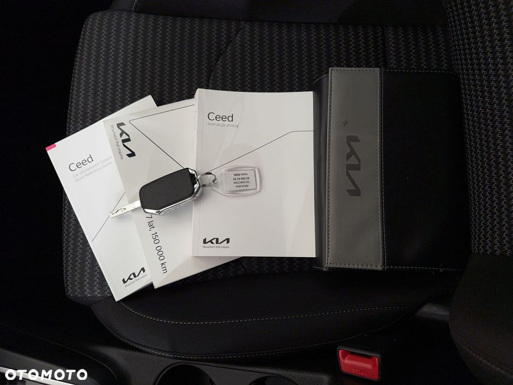 Kia XCeed - 32