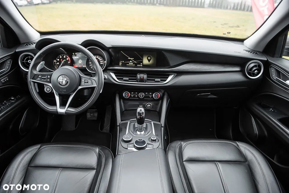 Alfa Romeo Stelvio 2.0 Turbo 16V AT8-Q4 First Edition - 6