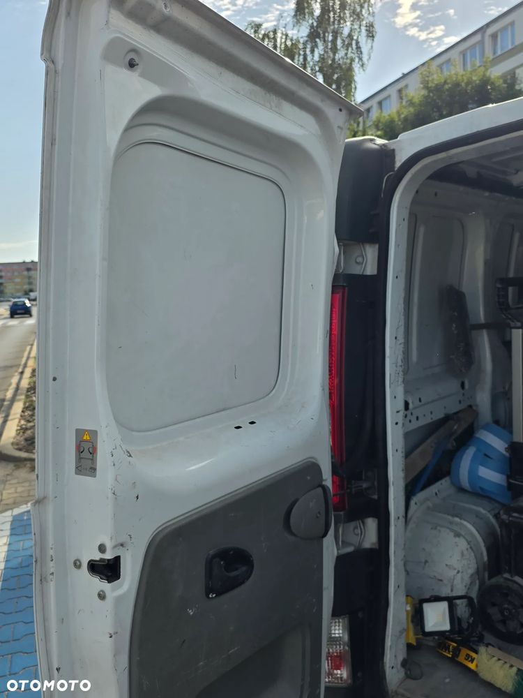 Opel Vivaro L1H1 2.7t - 13