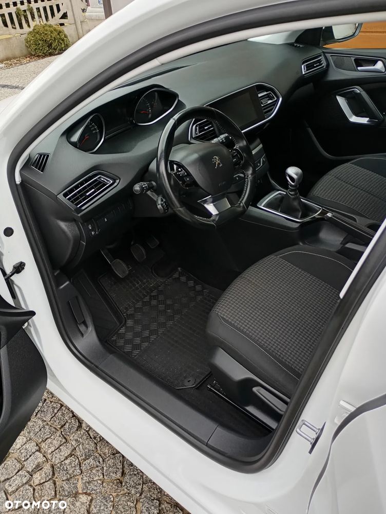 Peugeot 308 1.5 BlueHDi Active S&S - 11