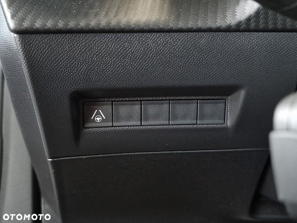 Peugeot 2008 PureTech mHEV GT e-DCS6 - 14