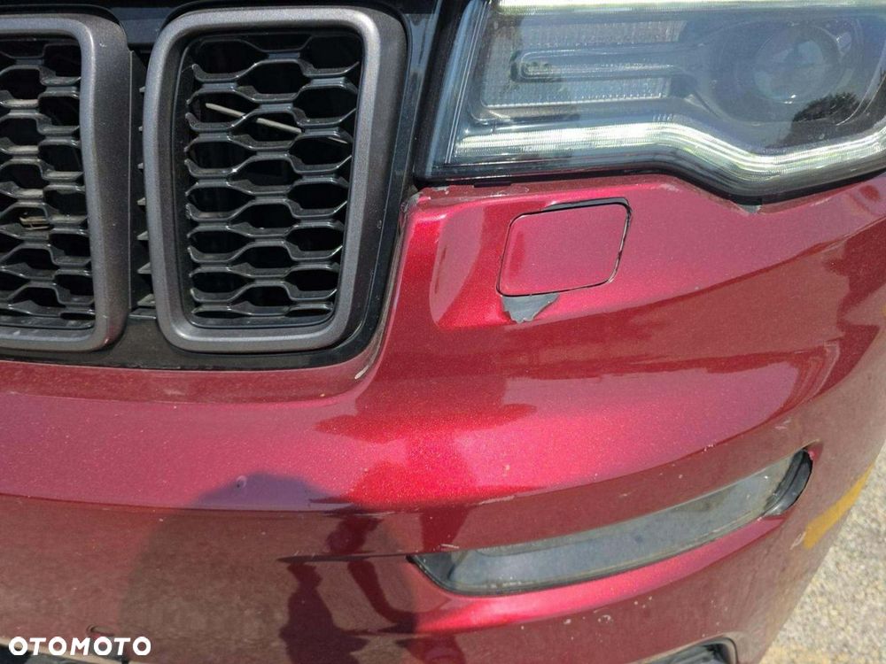 Jeep Grand Cherokee - 12