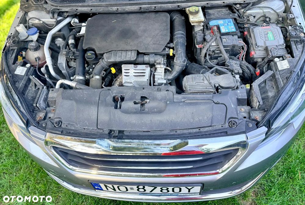 Peugeot 308 1.2 PureTech Allure S&S - 9