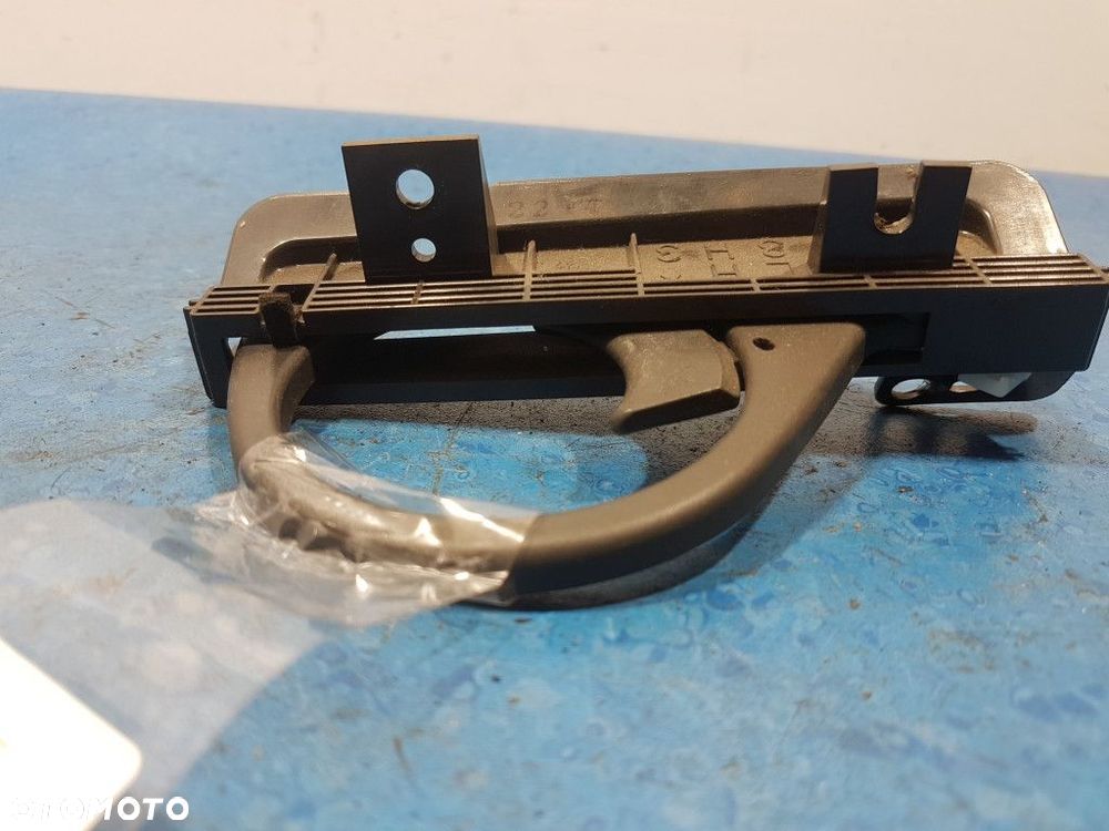 NISSAN X-TRAIL T30 UCHWYT NA KUBEK CUP HOLDER LEWY - 1