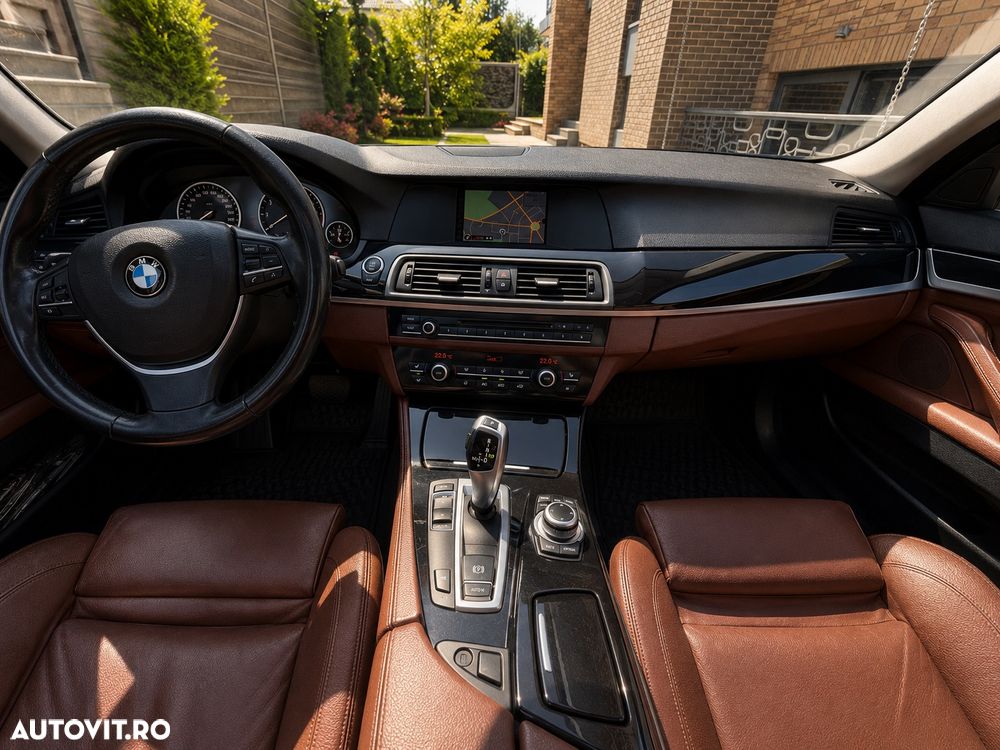 BMW Seria 5 520d Aut. Modern Line - 12