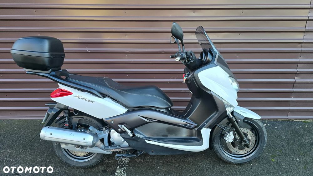 Yamaha X-max - 10