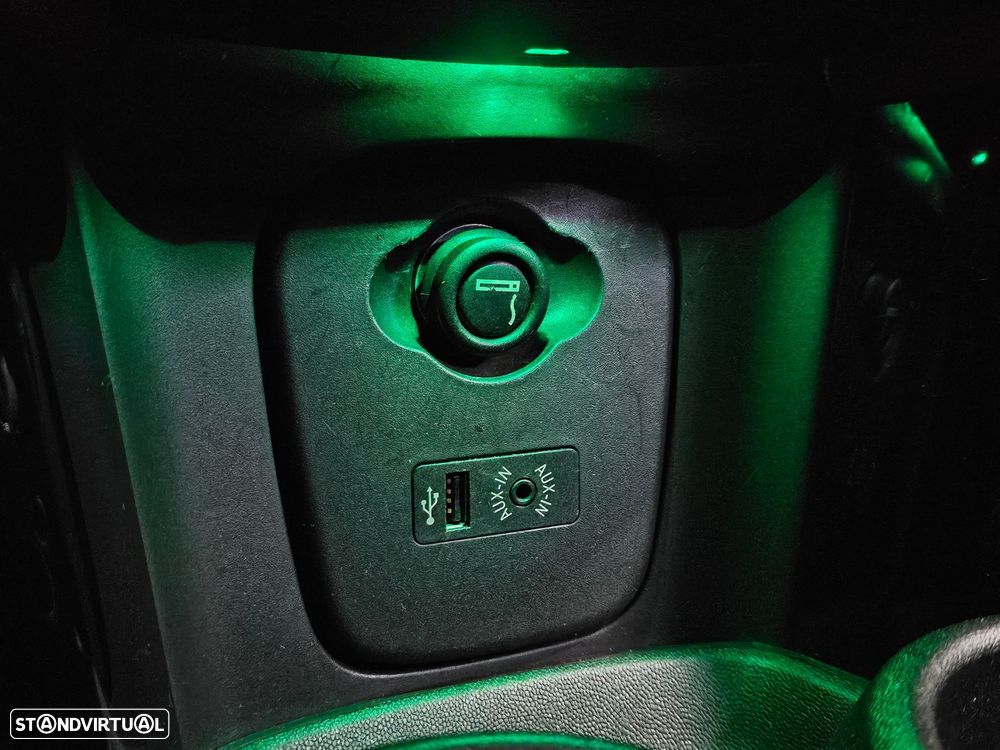 MINI 3 Portas John Cooper Works Aut. - 18