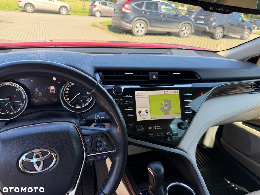 Toyota Camry 2.5 Hybrid Executive CVT - 10