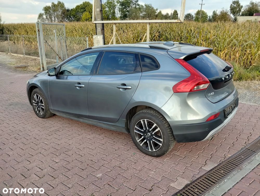 Volvo V40 Cross Country D2 Drive-E SCR Momentum - 6