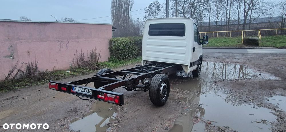 Iveco Daily goła rama - 4