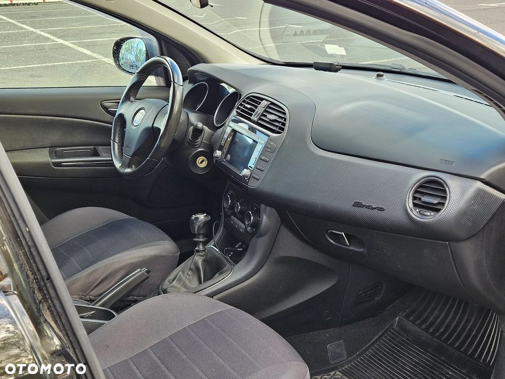Fiat Bravo 1.4 16V Dynamic - 12