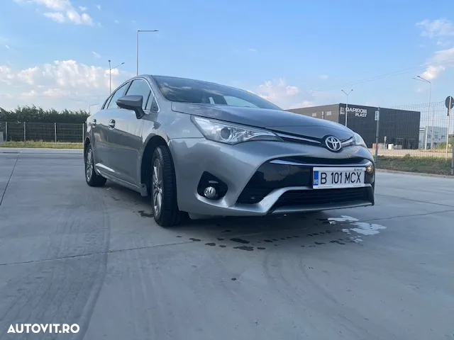 Toyota Avensis 1.8 Executive - 26