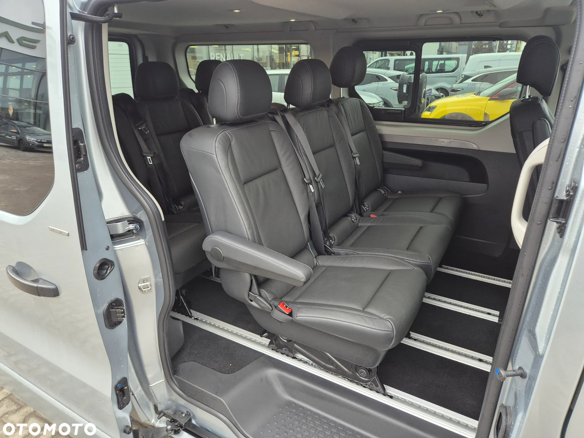 Renault Trafic SpaceClass 2.0 dCi EDC - 6