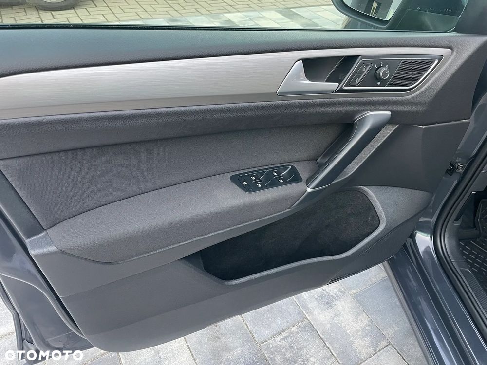 Volkswagen Golf Sportsvan SV 1.2 TSI BMT Start - 12