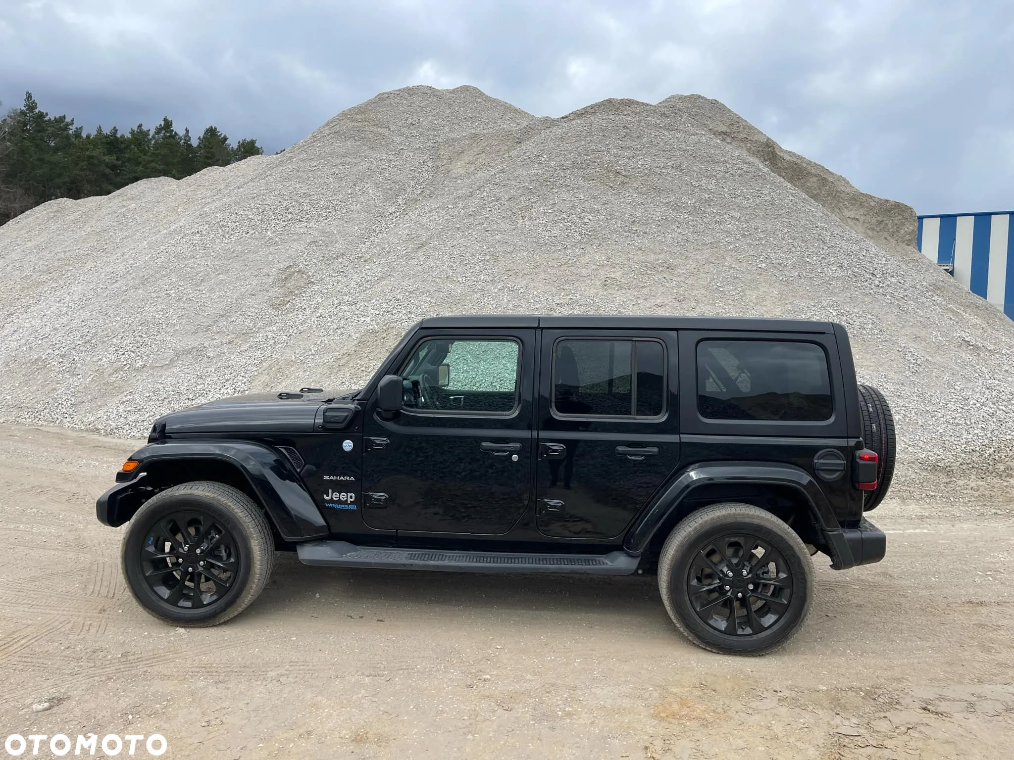 Jeep Wrangler - 8