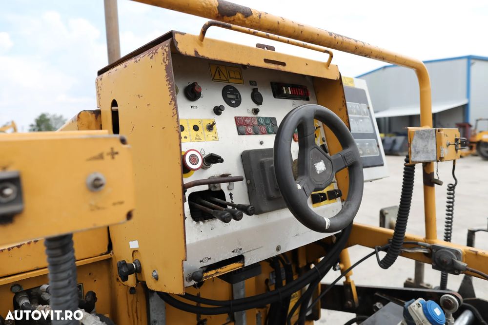 Caterpillar BB621E - 15